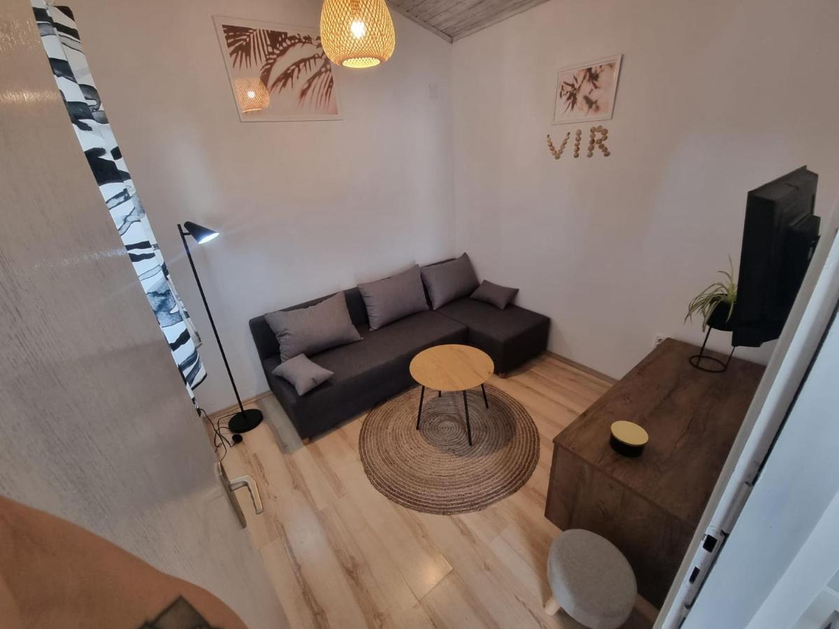 Apartment VI & La Electric Scooters Included 维尔 外观 照片
