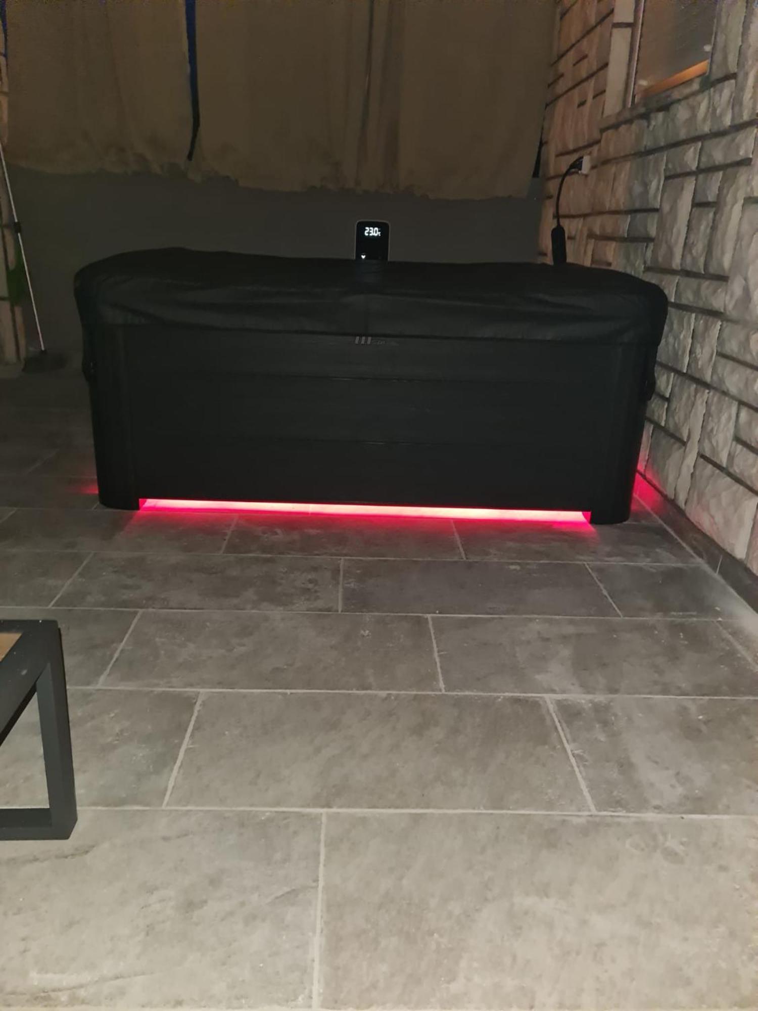 Apartment VI & La Electric Scooters Included 维尔 外观 照片